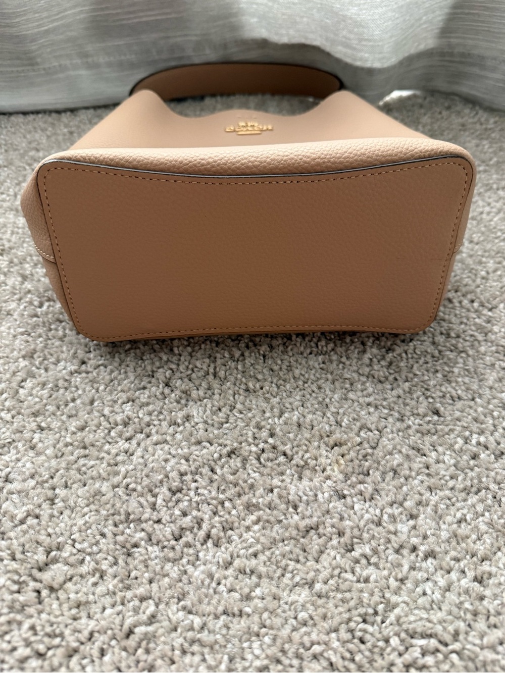 Coach Pebble Leather Shoulder Bag in Taupe with Gold Hardware - Picture 2 of 6